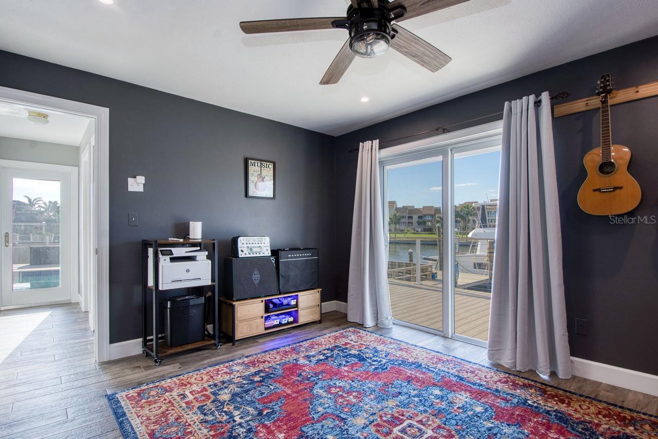 2773 SEABREEZE DR S, GULFPORT, FL, 33707
