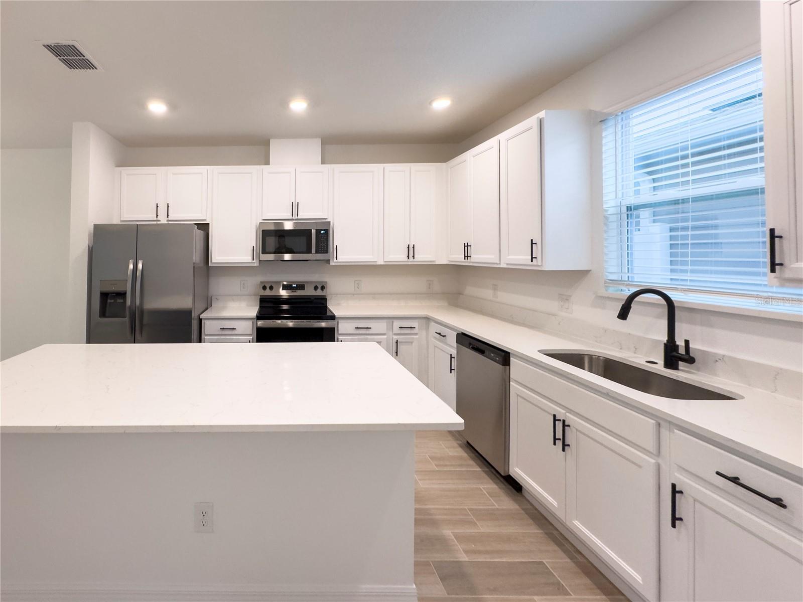 6483 TRAILBLAZE BND, ST CLOUD, FL, 34771