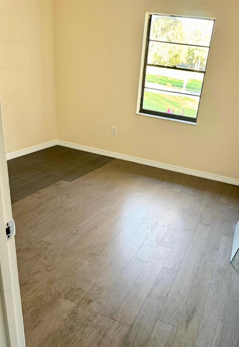 212 ARLINGTON RD, GROVELAND, FL, 34736