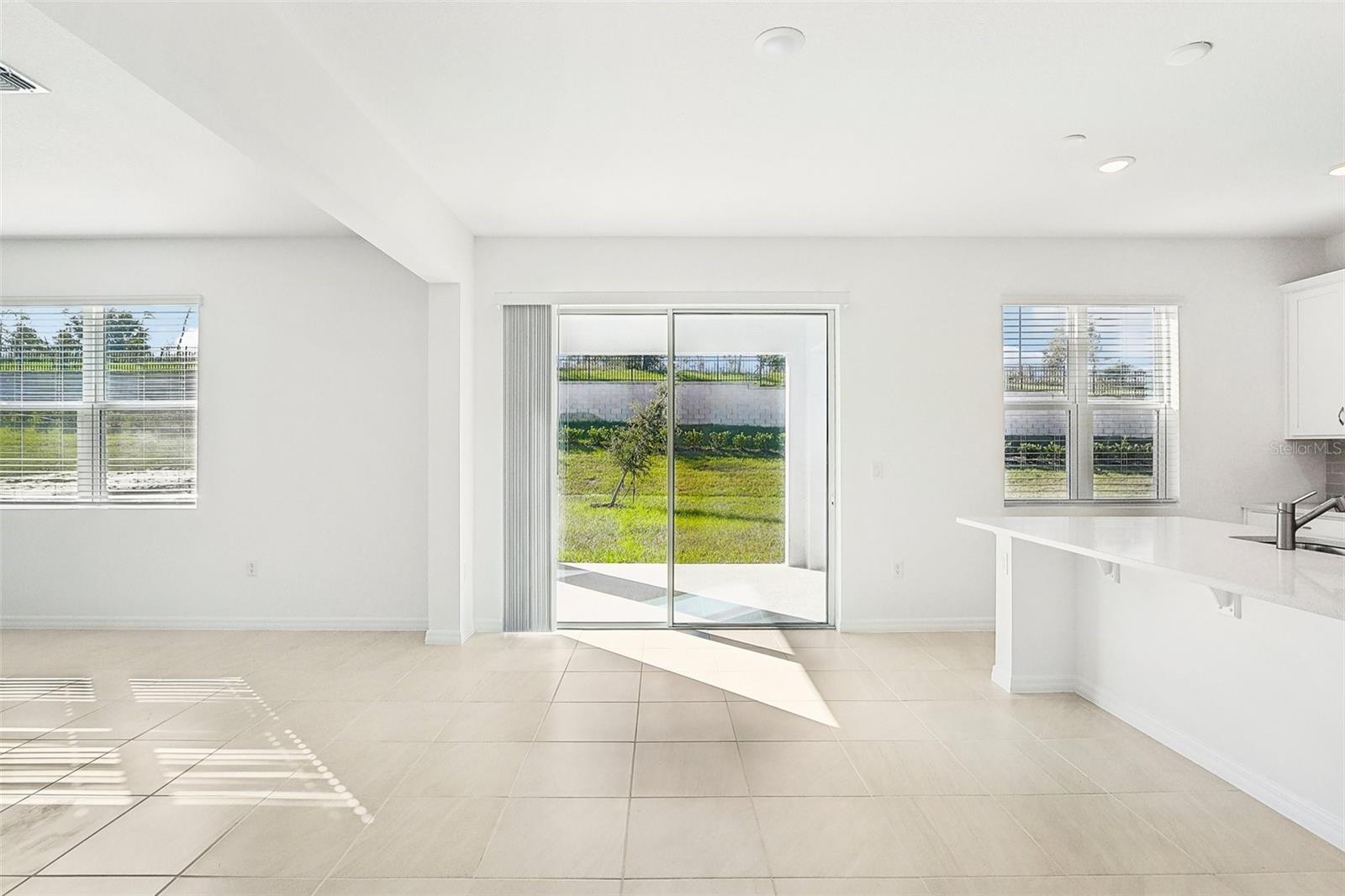 27472 BLACK KITE AVE, HOWEY IN THE HILLS, FL, 34737