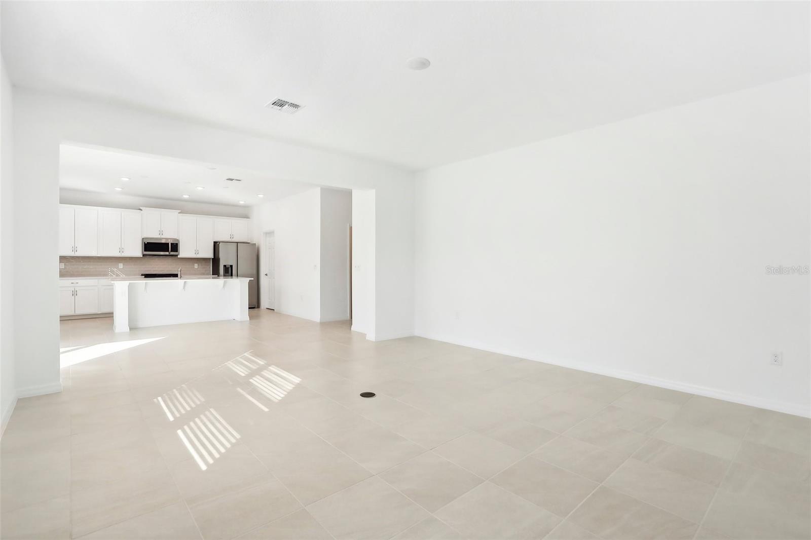 27472 BLACK KITE AVE, HOWEY IN THE HILLS, FL, 34737