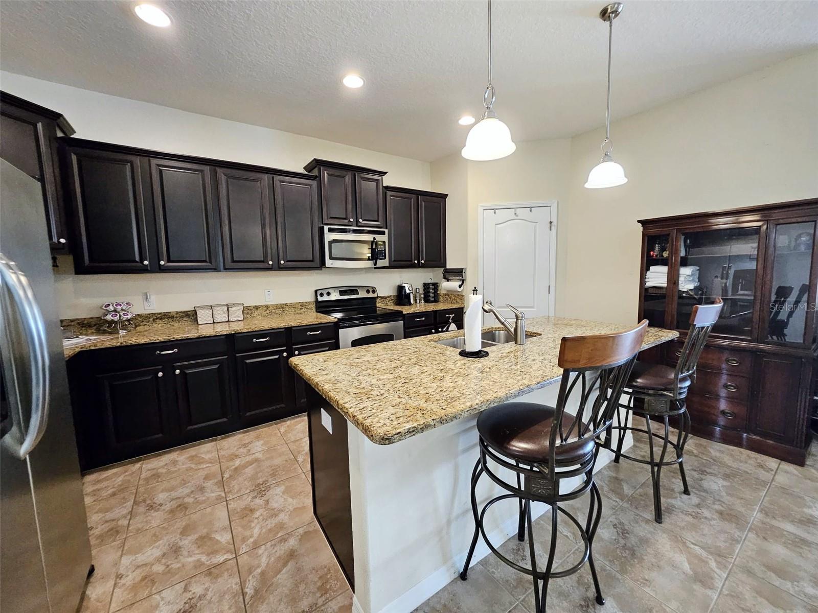 2530 CARRICKTON CIR, ORLANDO, FL, 32824