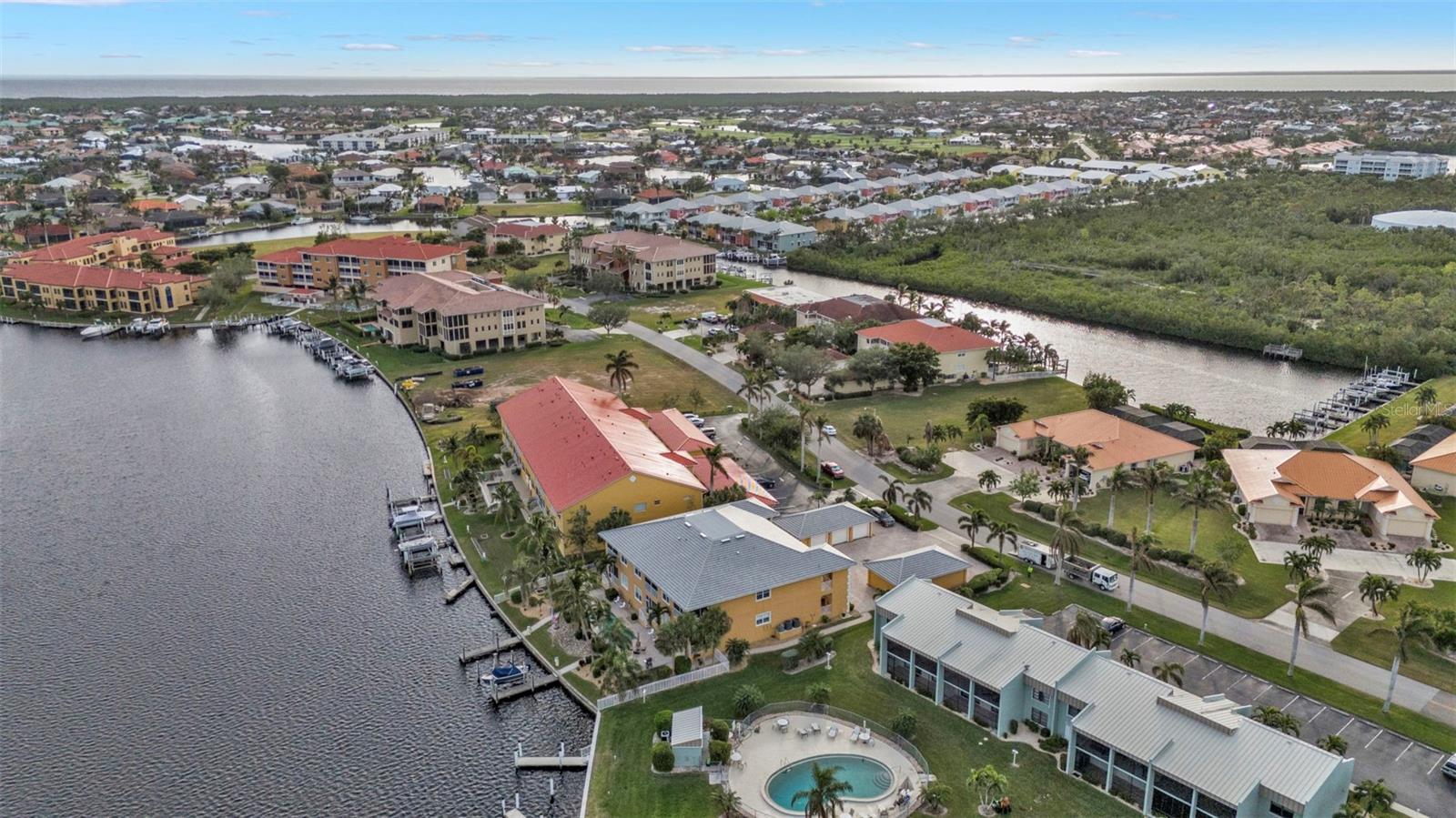 3216 PURPLE MARTIN DR #122, PUNTA GORDA, FL, 33950