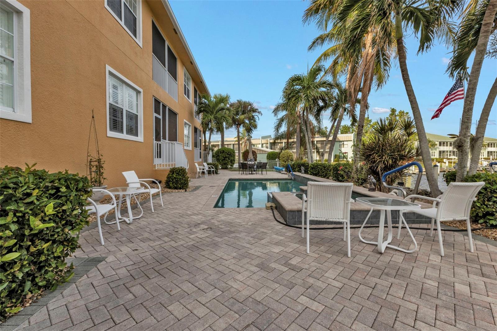 3216 PURPLE MARTIN DR #122, PUNTA GORDA, FL, 33950
