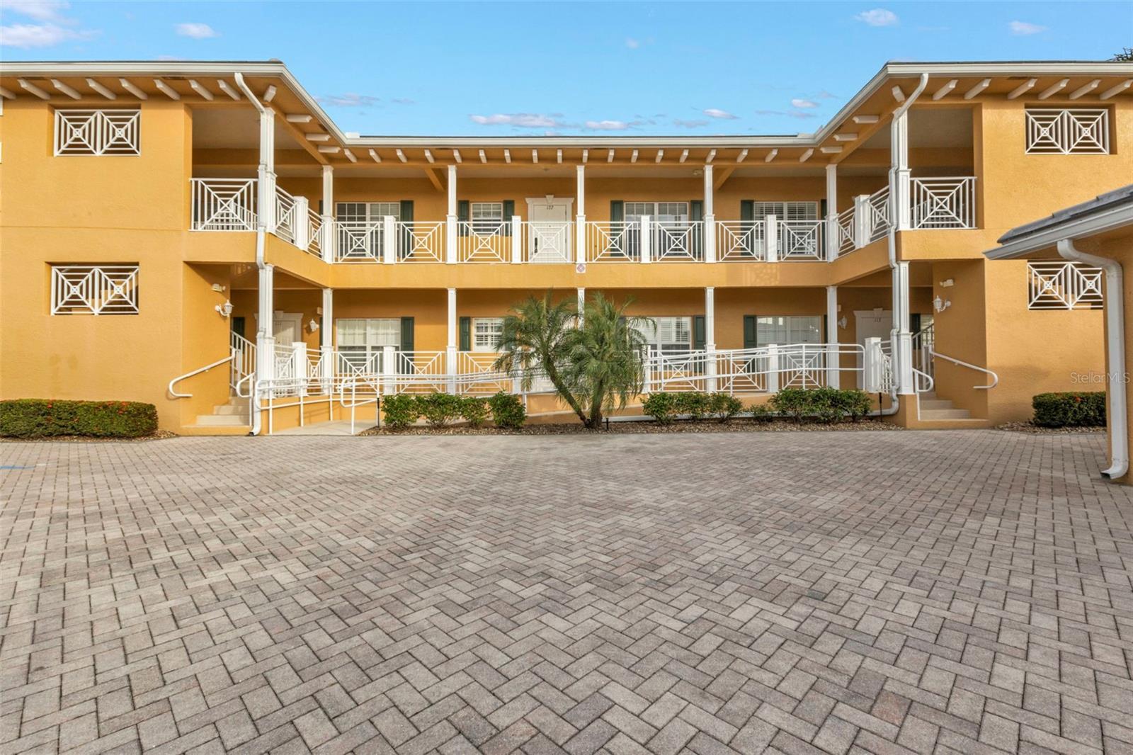 3216 PURPLE MARTIN DR #122, PUNTA GORDA, FL, 33950
