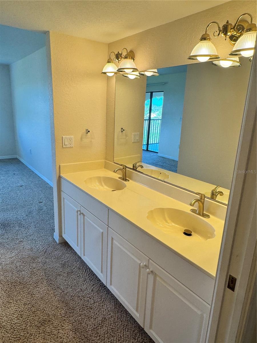 23465 HARBORVIEW RD #243, PUNTA GORDA, FL, 33980