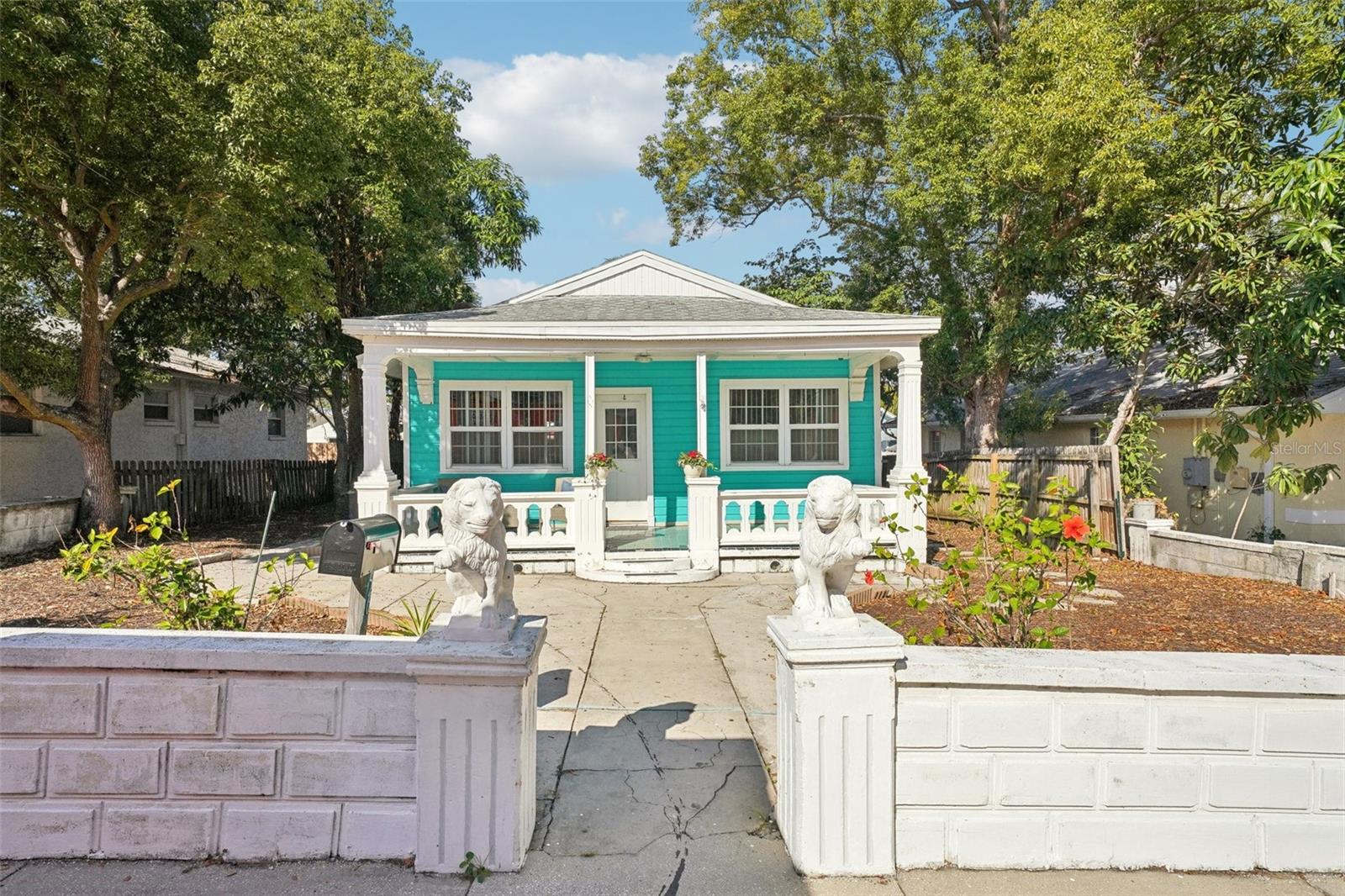 56 W PARK ST, TARPON SPRINGS, FL, 34689