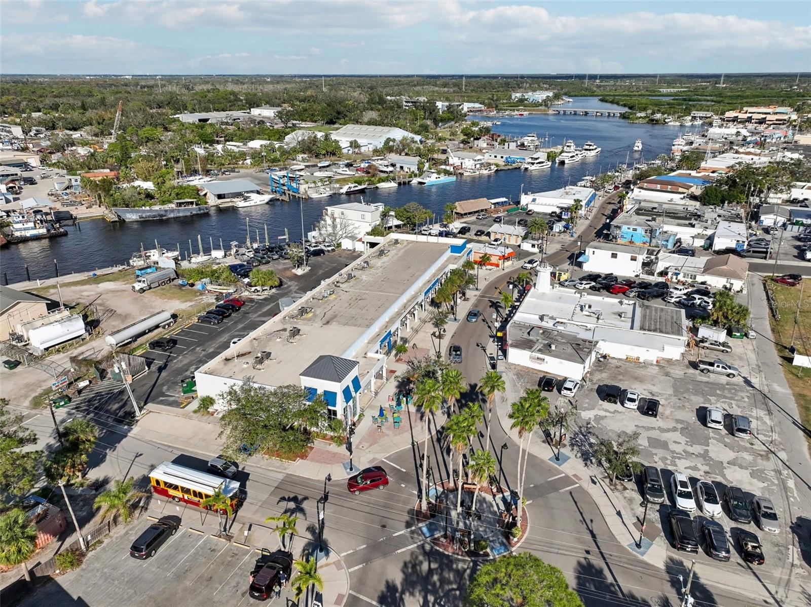 56 W PARK ST, TARPON SPRINGS, FL, 34689