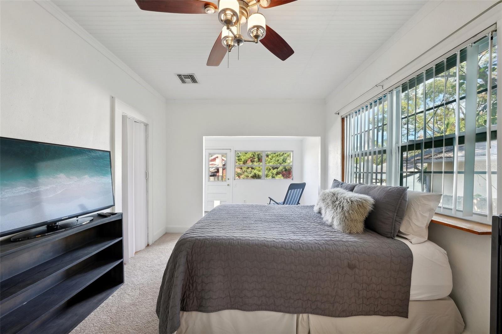 56 W PARK ST, TARPON SPRINGS, FL, 34689