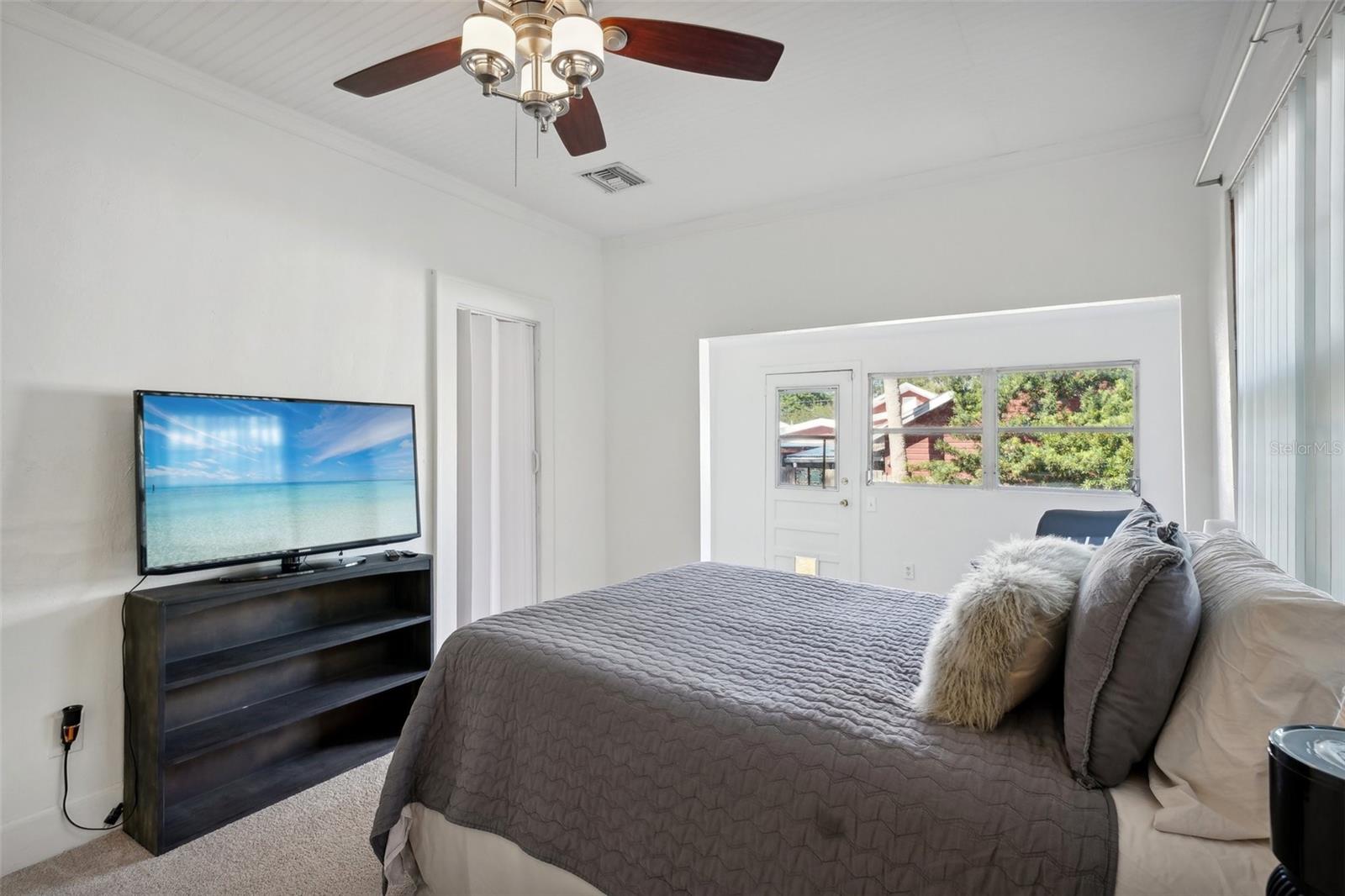 56 W PARK ST, TARPON SPRINGS, FL, 34689