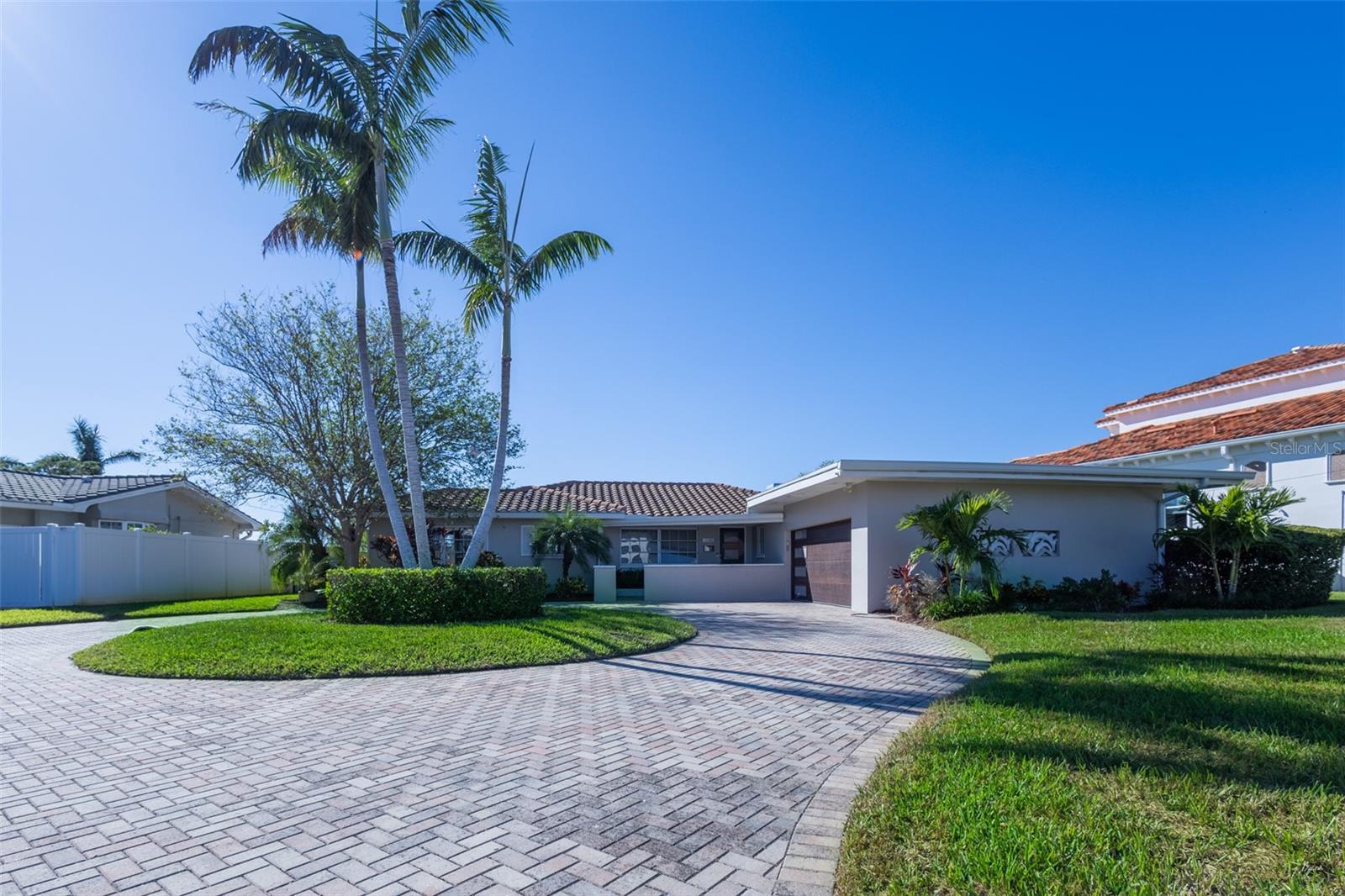 1348 MONTEREY BLVD NE, ST PETERSBURG, FL, 33704