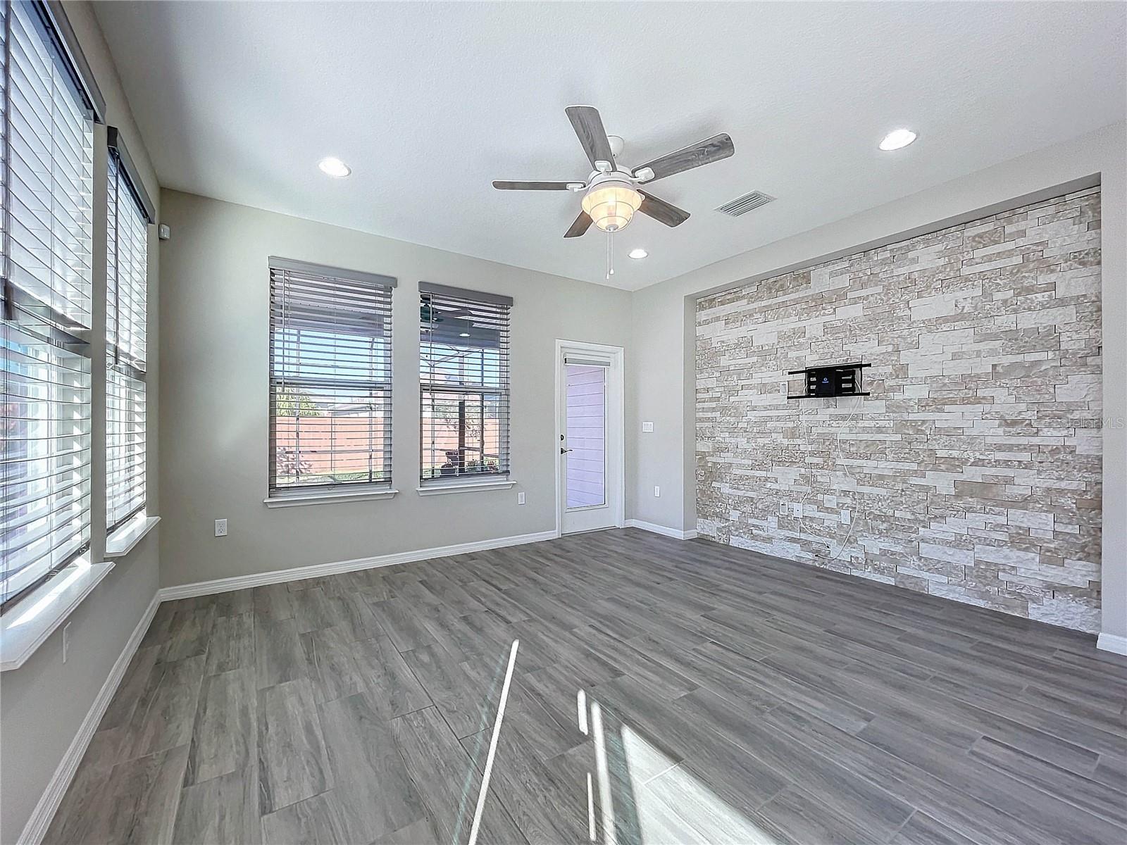 349 ALCOVE DR, GROVELAND, FL, 34736