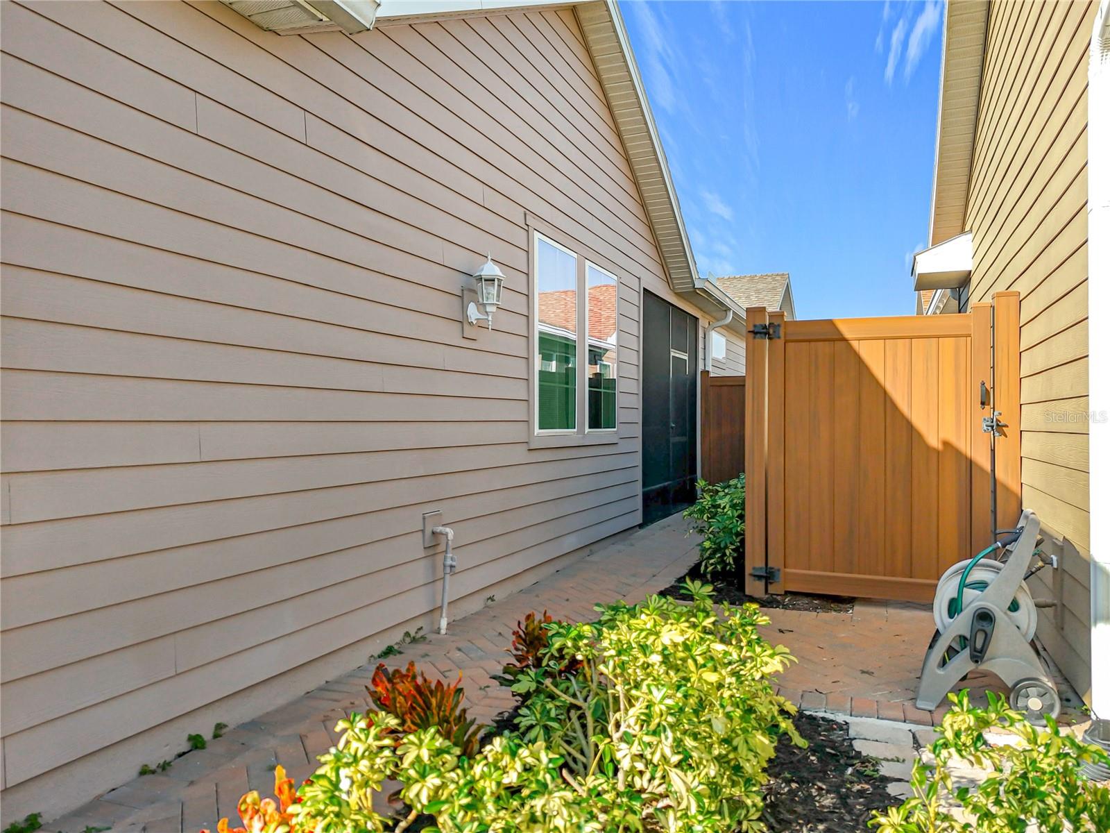 349 ALCOVE DR, GROVELAND, FL, 34736