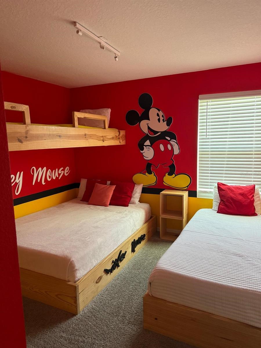 8918 TROPICAL HAVEN CT, KISSIMMEE, FL, 34747