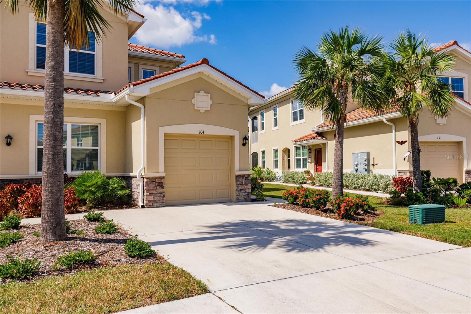 8372 ENCLAVE WAY #104, SARASOTA, FL, 34243