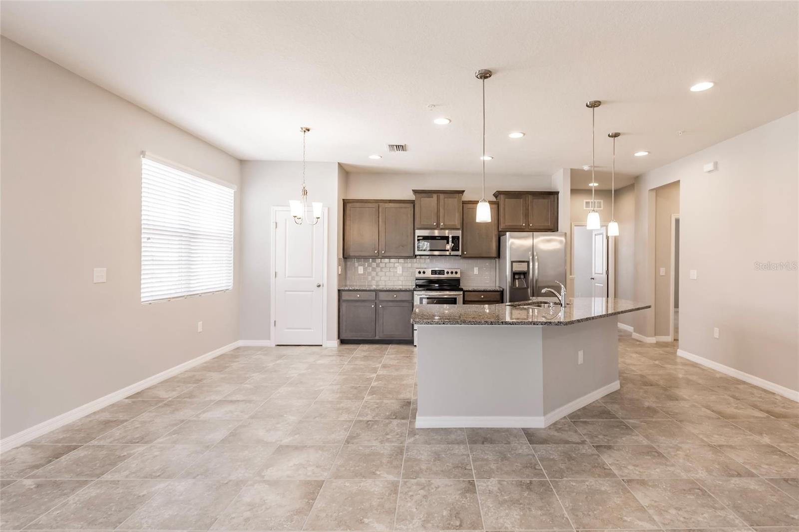 8372 ENCLAVE WAY #104, SARASOTA, FL, 34243