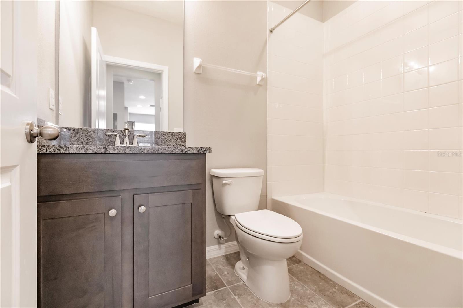 8372 ENCLAVE WAY #104, SARASOTA, FL, 34243