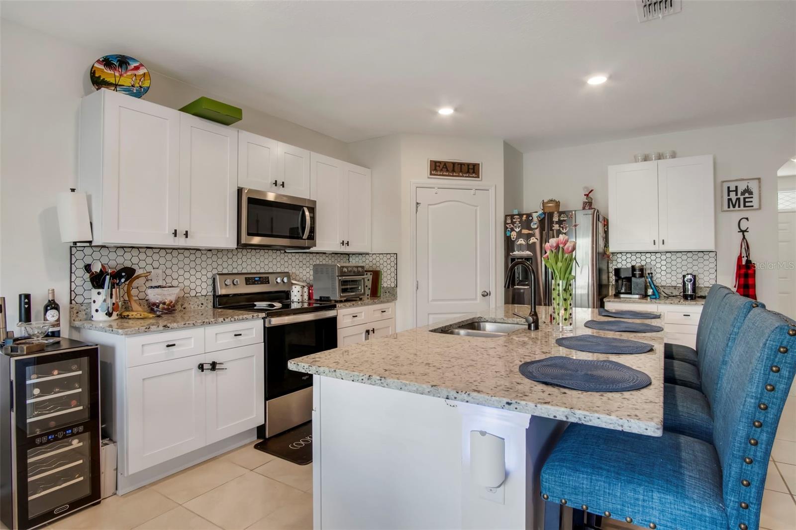 2011 CHICKASAW BLVD, DAVENPORT, FL, 33837