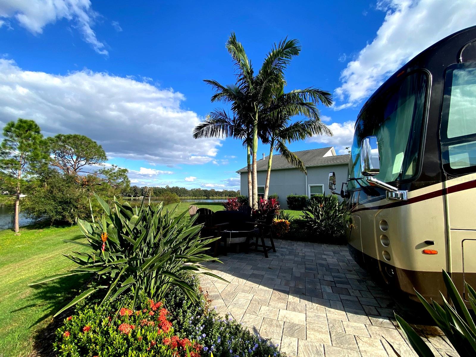 706 MEANDERING WAY, POLK CITY, FL, 33868