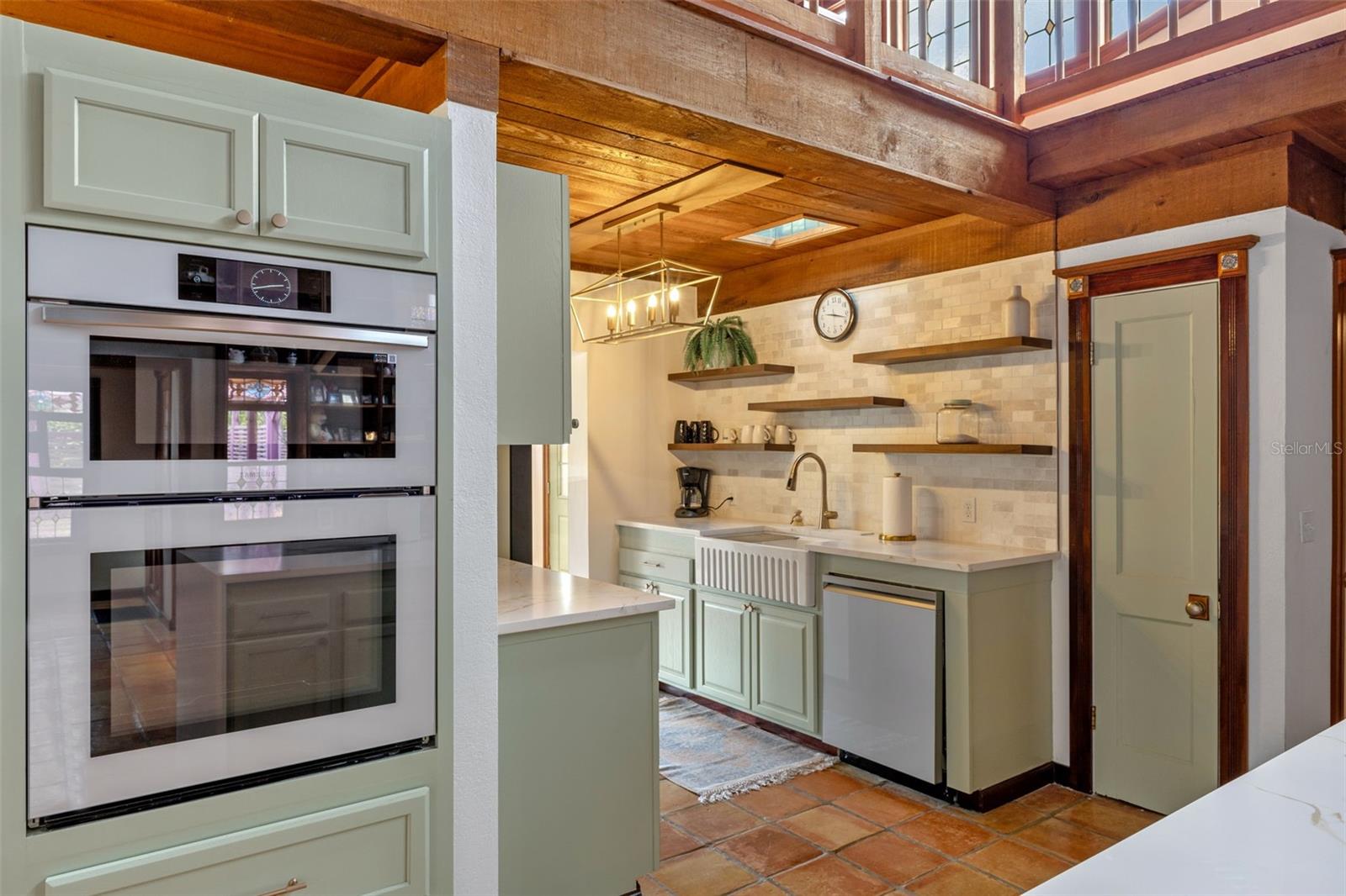 360 REST HAVEN RD, GENEVA, FL, 32732