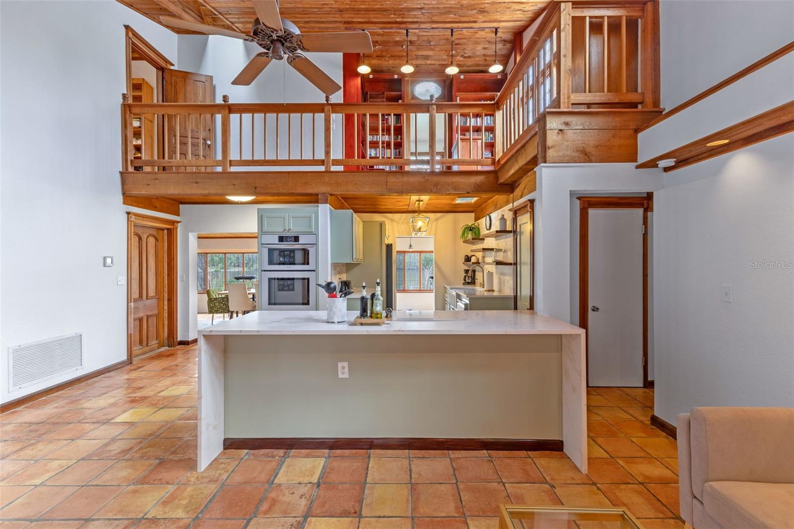 360 REST HAVEN RD, GENEVA, FL, 32732