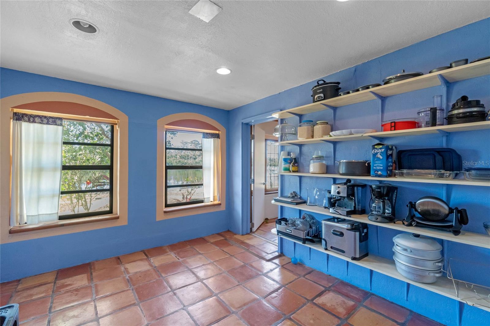 360 REST HAVEN RD, GENEVA, FL, 32732