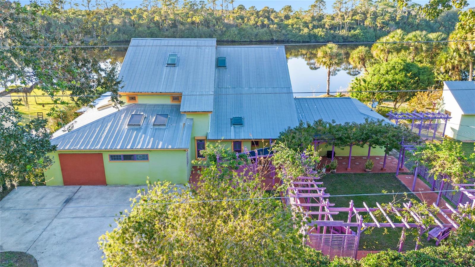 360 REST HAVEN RD, GENEVA, FL, 32732