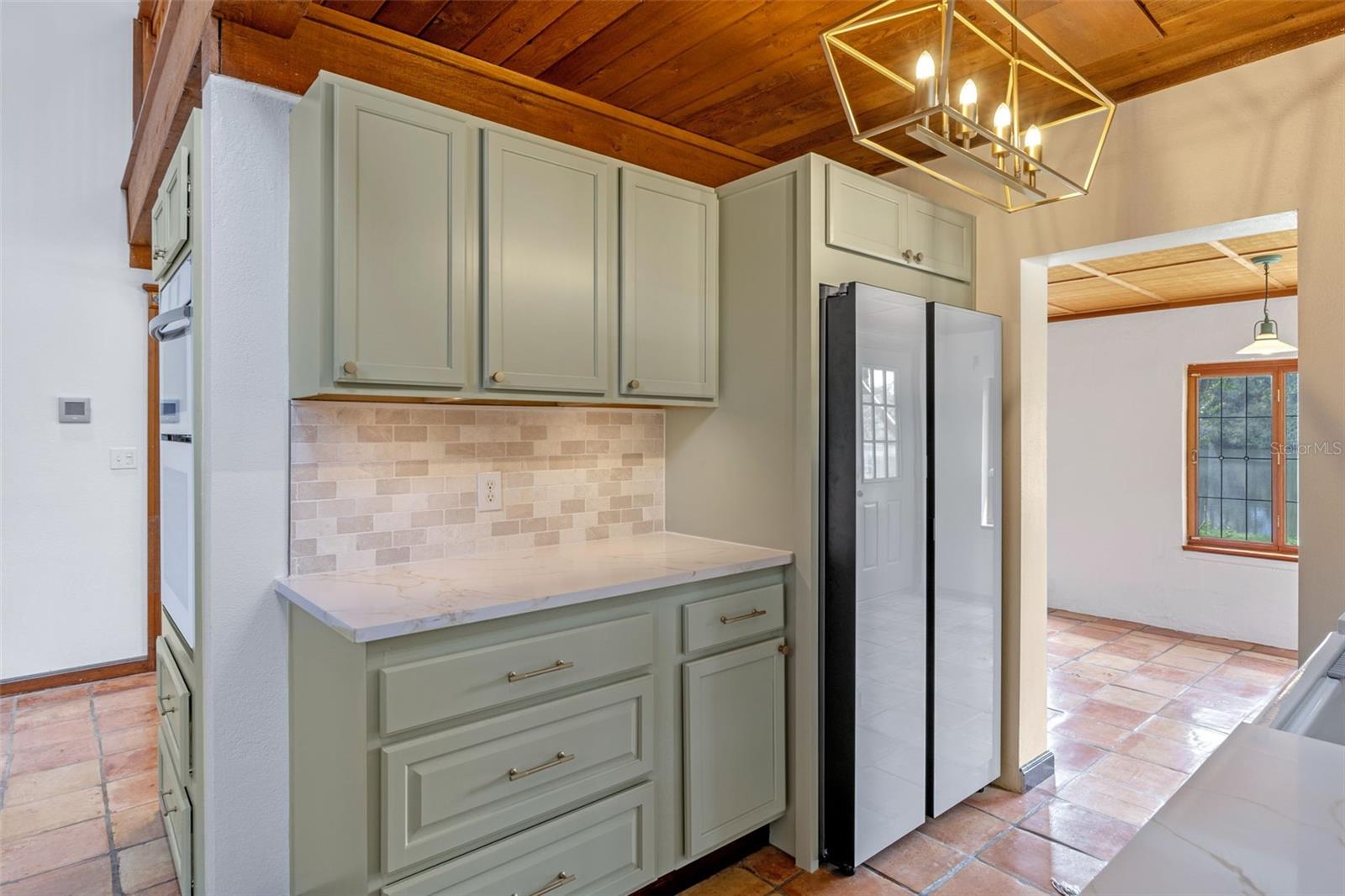 360 REST HAVEN RD, GENEVA, FL, 32732