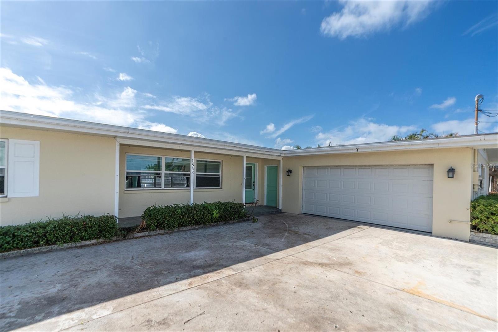 1863 VENETIAN POINT DR, CLEARWATER, FL, 33755