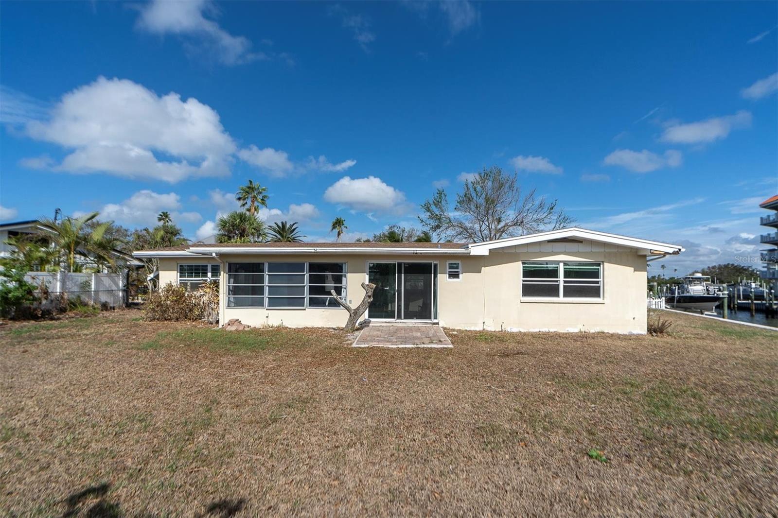 1863 VENETIAN POINT DR, CLEARWATER, FL, 33755