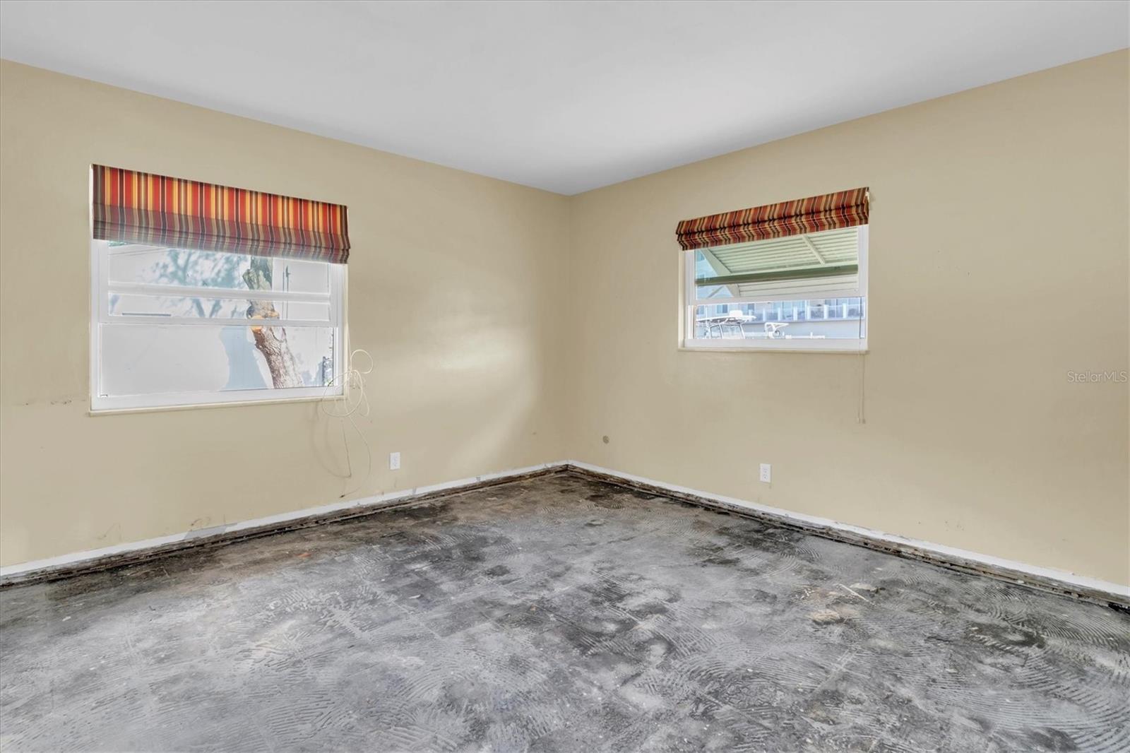 1863 VENETIAN POINT DR, CLEARWATER, FL, 33755