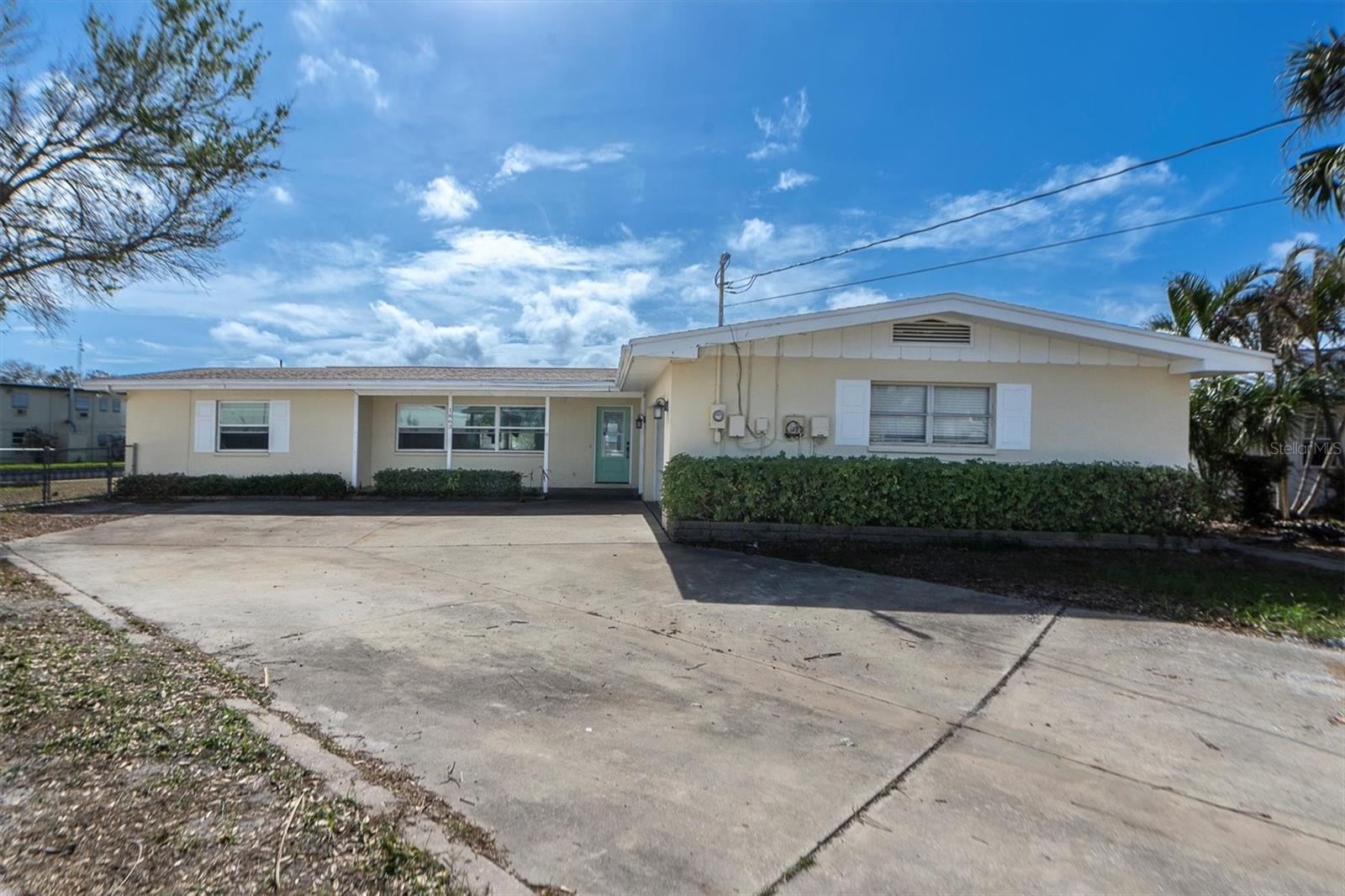 1863 VENETIAN POINT DR, CLEARWATER, FL, 33755