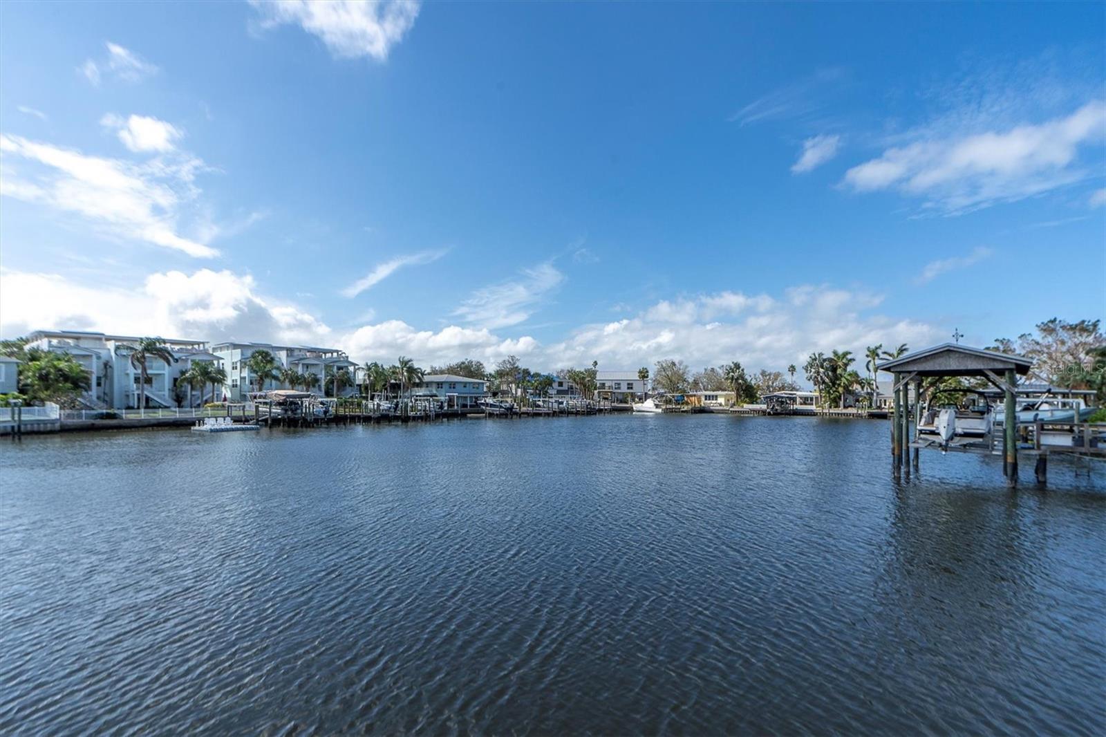 1863 VENETIAN POINT DR, CLEARWATER, FL, 33755