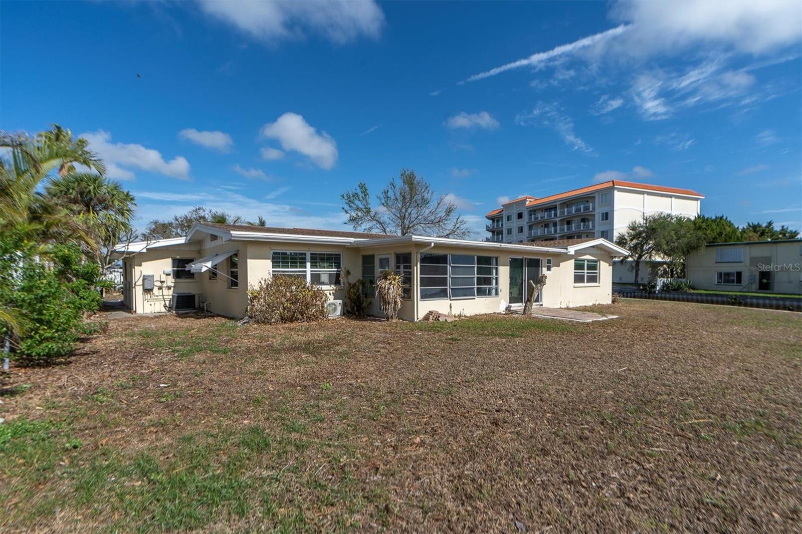 1863 VENETIAN POINT DR, CLEARWATER, FL, 33755
