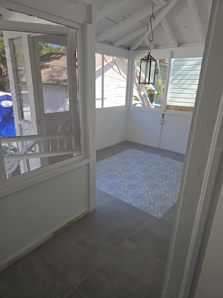 691 10TH AVE S #A, ST PETERSBURG, FL, 33701