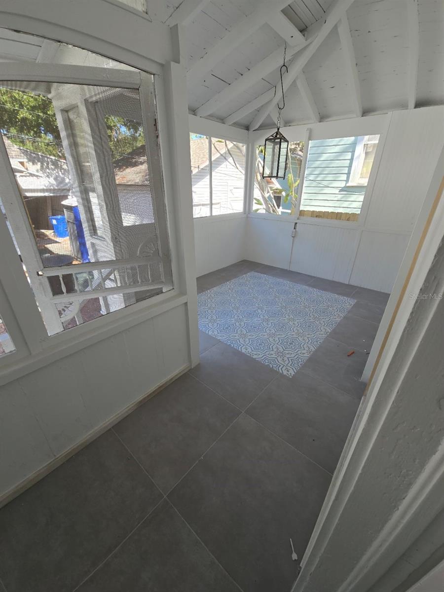 691 10TH AVE S #A, ST PETERSBURG, FL, 33701