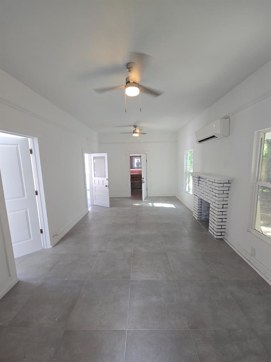 691 10TH AVE S #A, ST PETERSBURG, FL, 33701