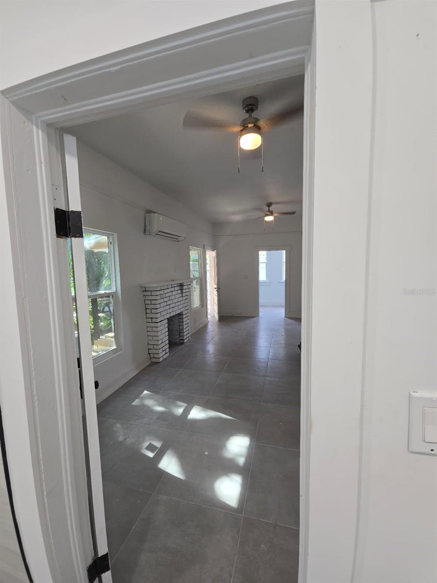 691 10TH AVE S #A, ST PETERSBURG, FL, 33701