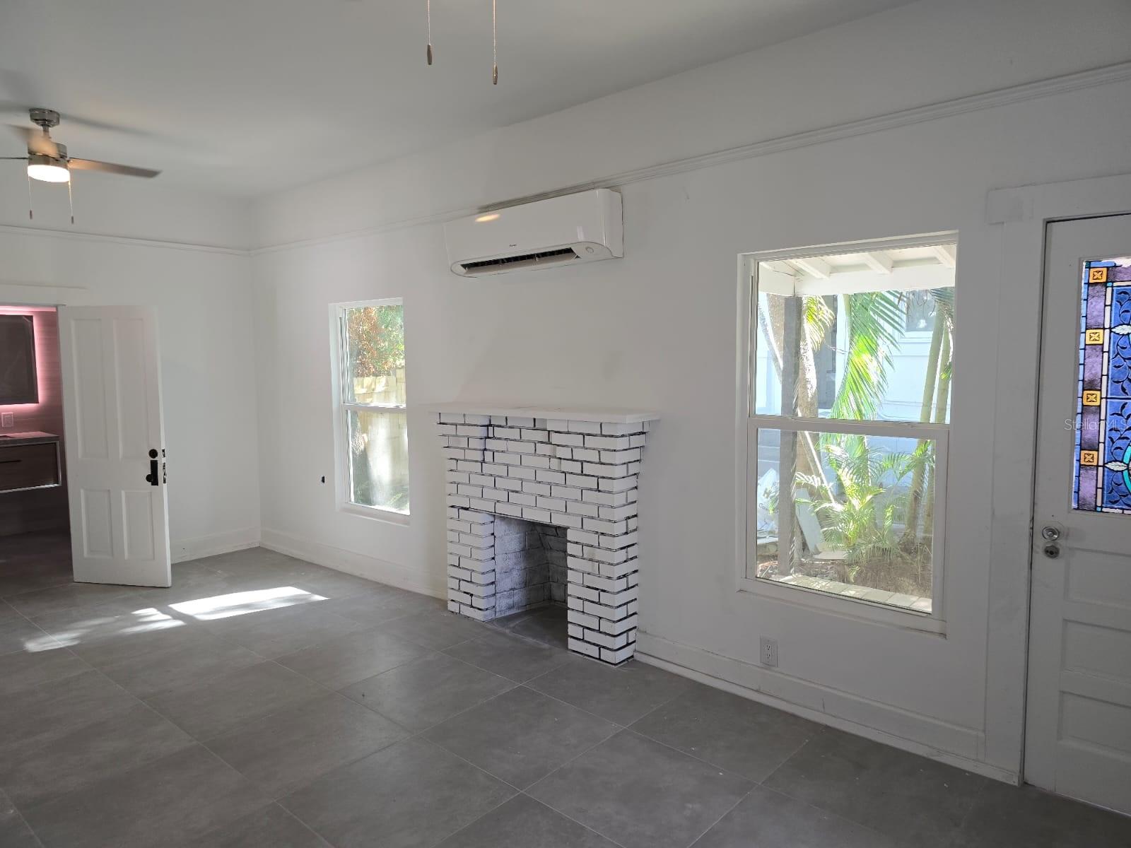 691 10TH AVE S #A, ST PETERSBURG, FL, 33701