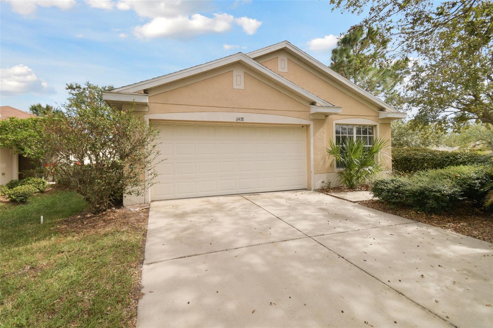 11438 CRESTLAKE VILLAGE DR, RIVERVIEW, FL, 33569
