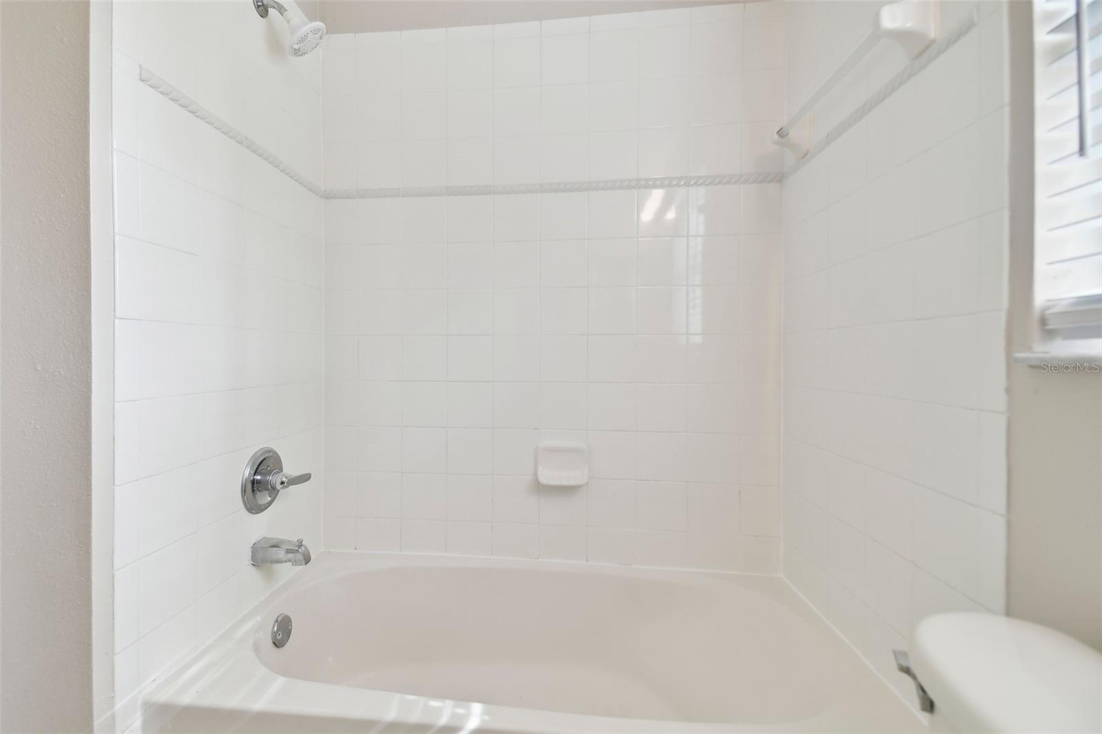 11438 CRESTLAKE VILLAGE DR, RIVERVIEW, FL, 33569