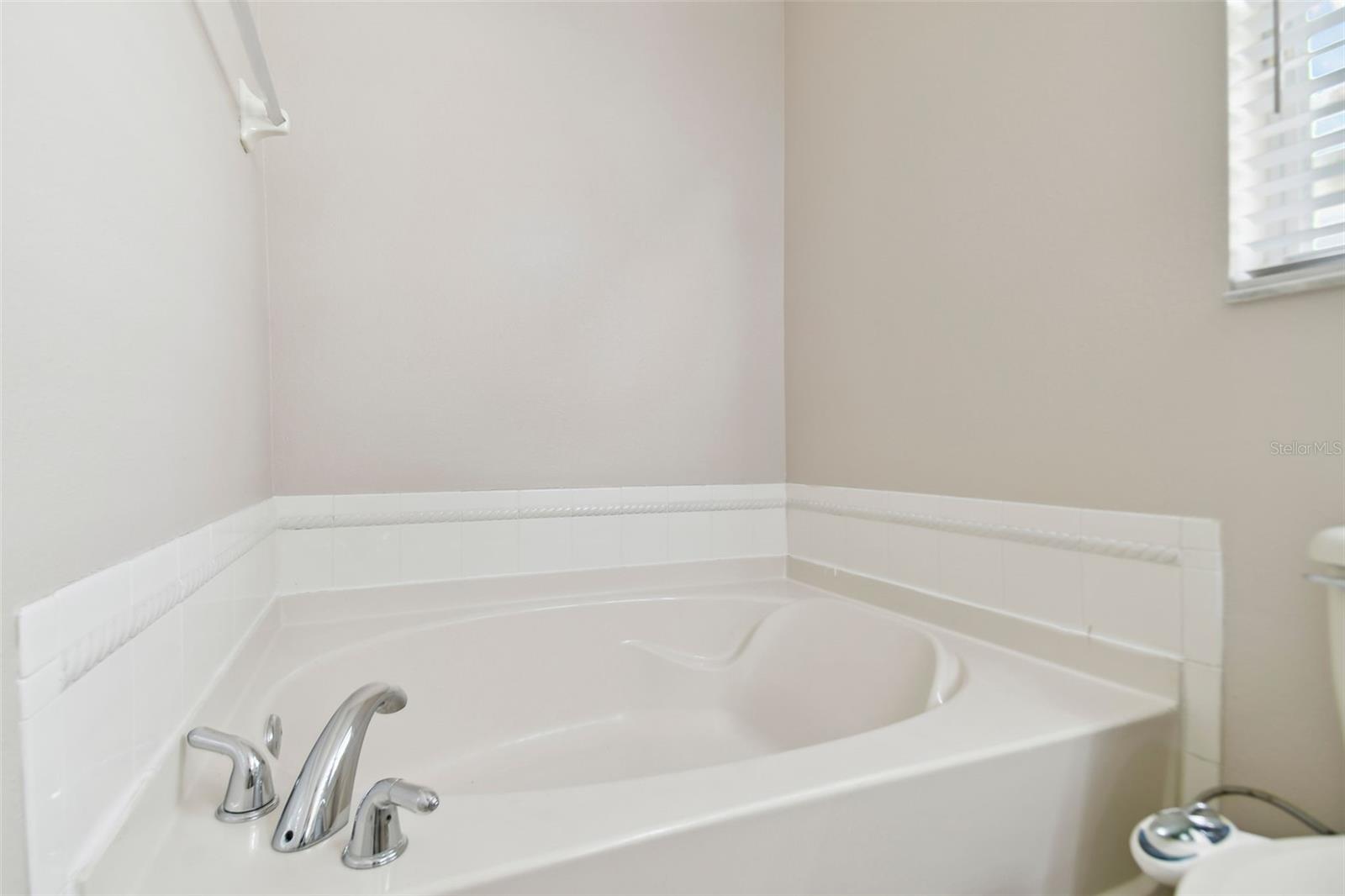 11438 CRESTLAKE VILLAGE DR, RIVERVIEW, FL, 33569