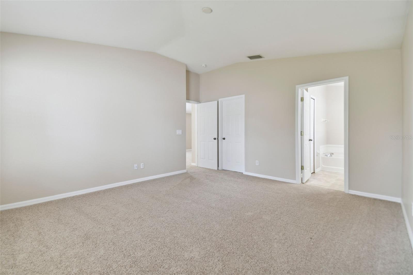 11438 CRESTLAKE VILLAGE DR, RIVERVIEW, FL, 33569