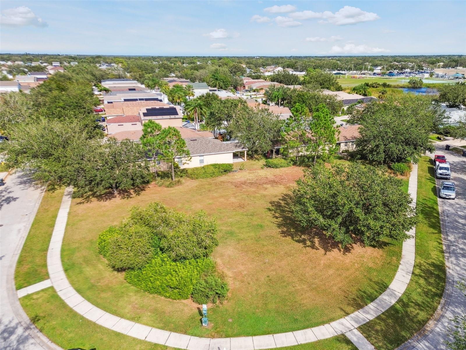 11438 CRESTLAKE VILLAGE DR, RIVERVIEW, FL, 33569