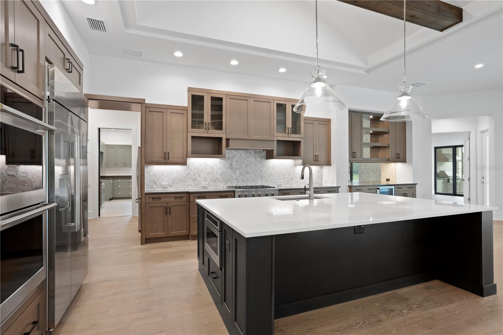 937 OLD WELCOME RD, LITHIA, FL, 33547