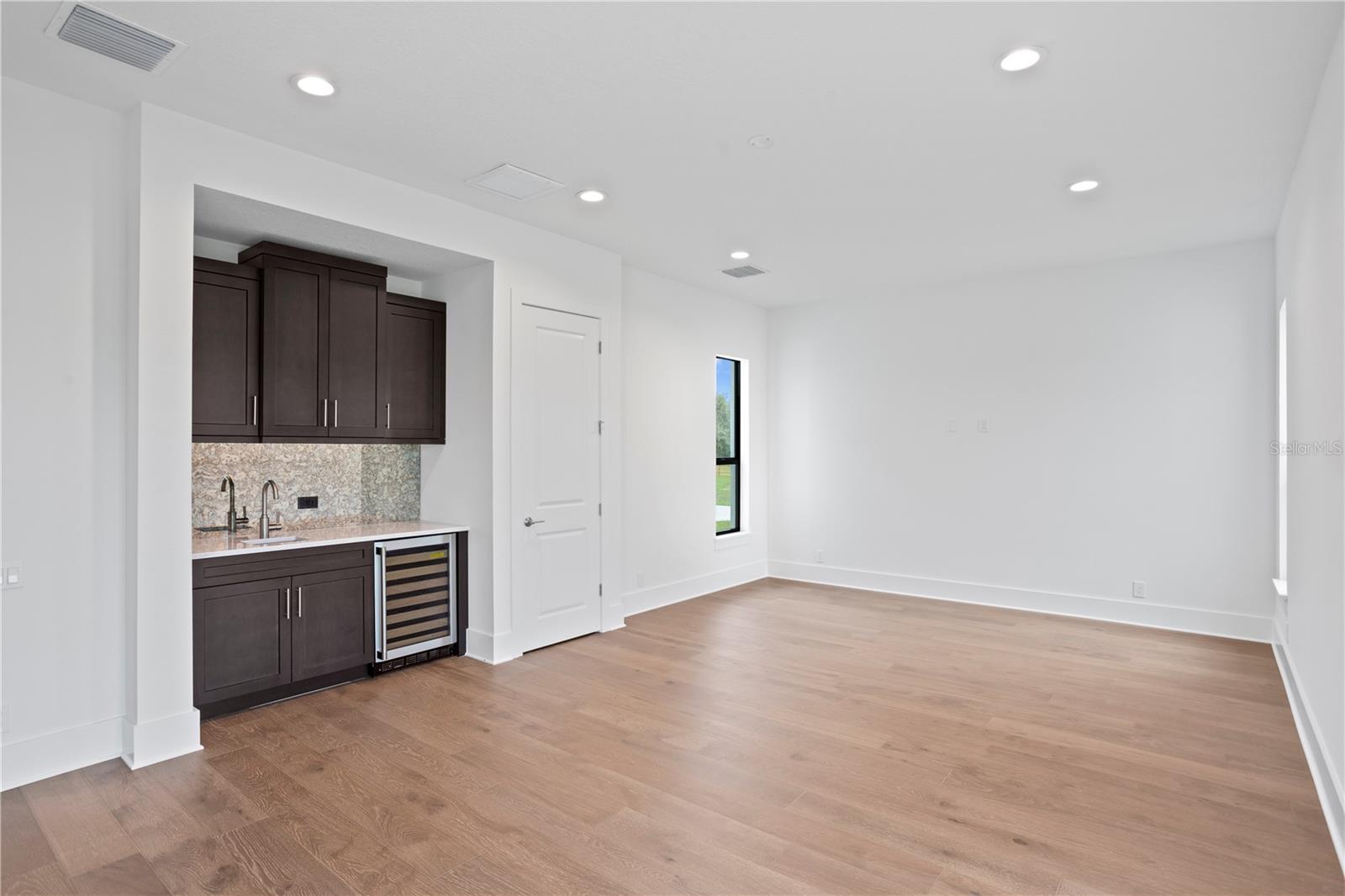 937 OLD WELCOME RD, LITHIA, FL, 33547