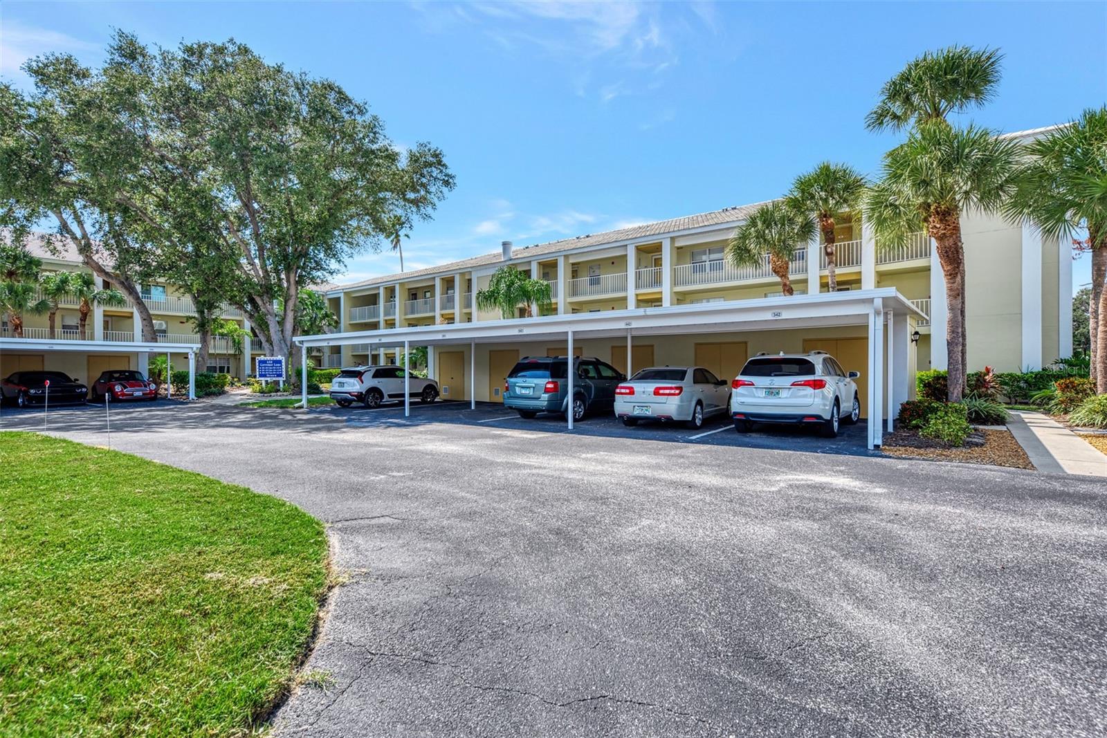433 CERROMAR LN #441, VENICE, FL, 34293
