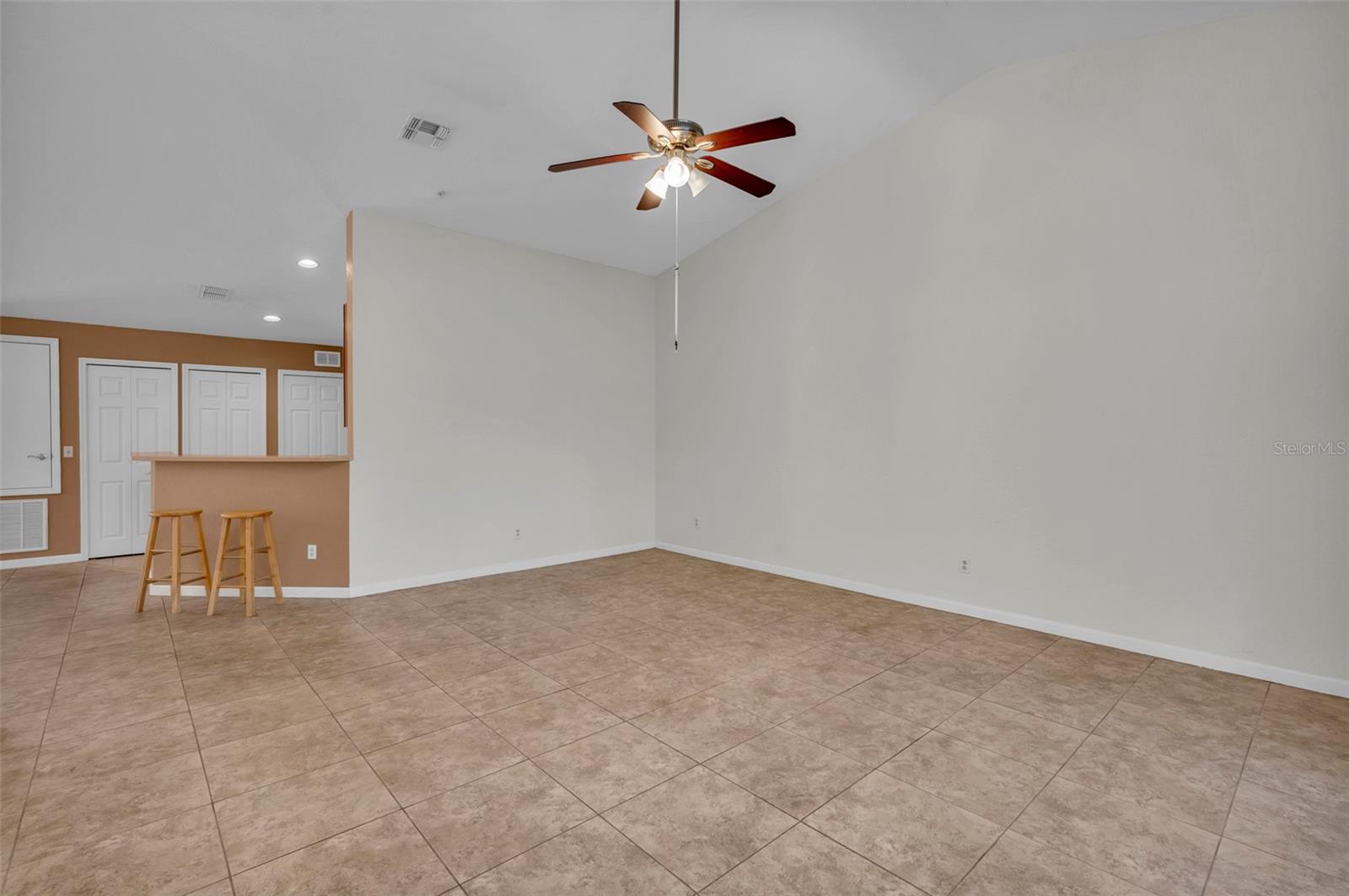 2847 METRO SEVILLA DR #105, ORLANDO, FL, 32835