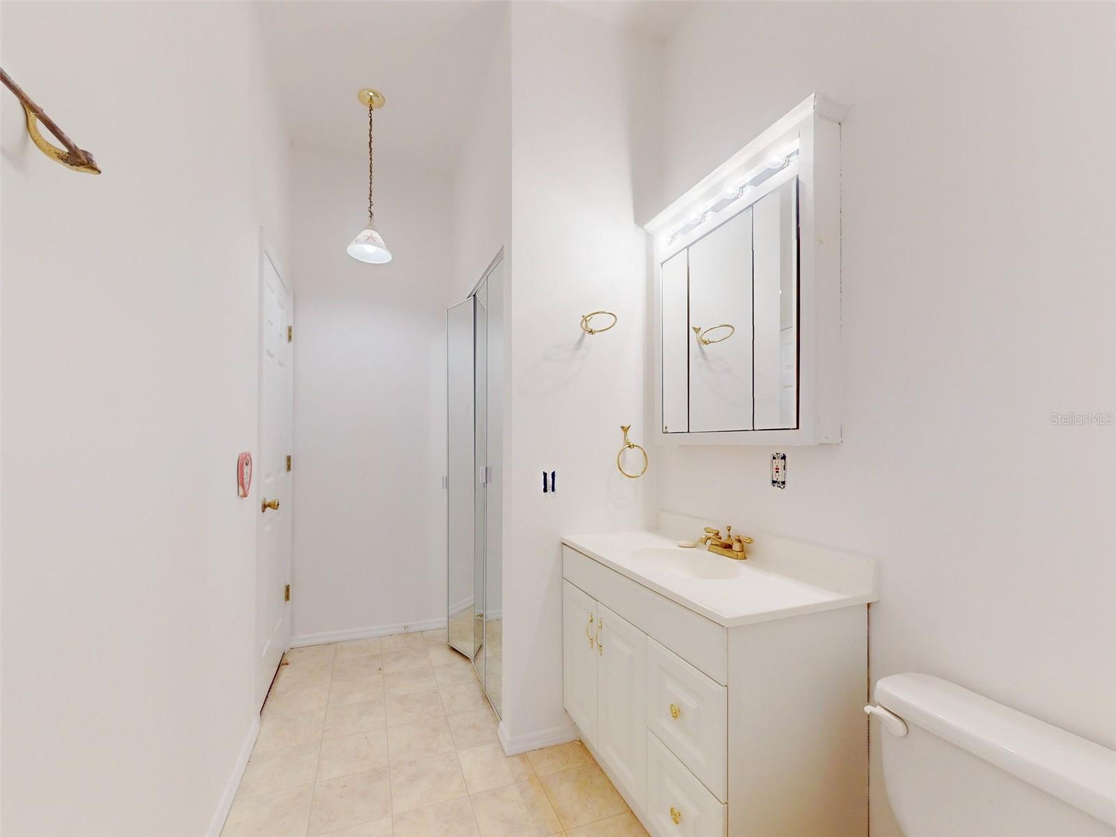 5300 N OCEAN SHORE BLVD, PALM COAST, FL, 32137