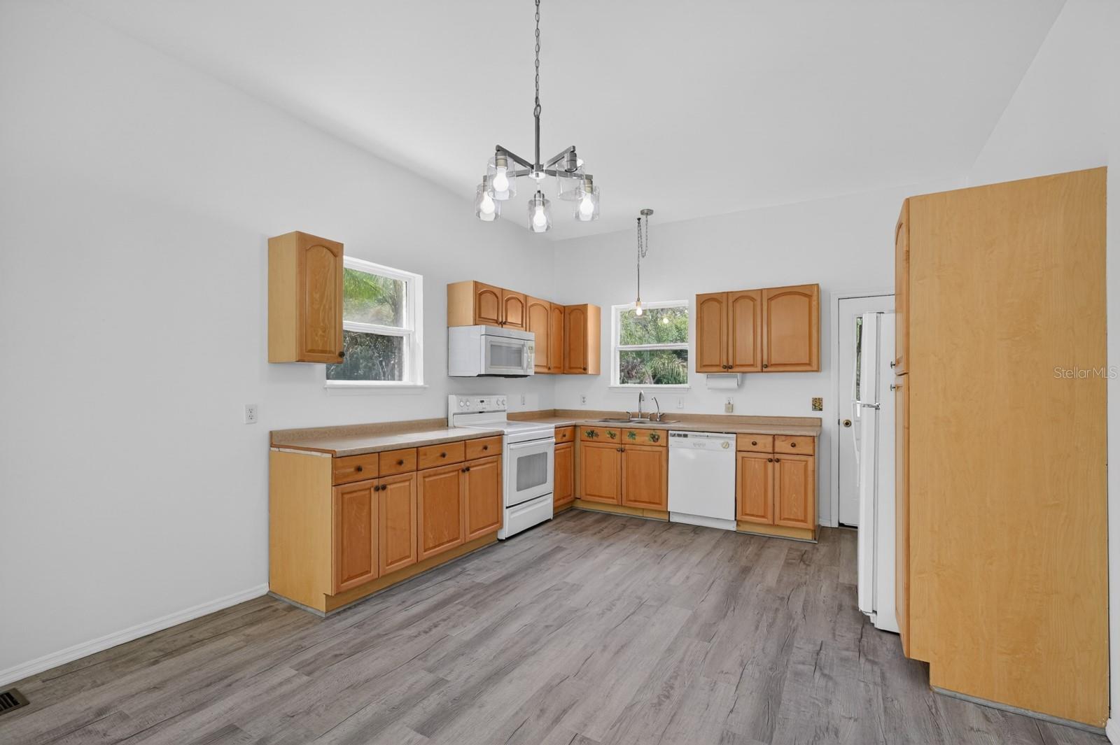 5300 N OCEAN SHORE BLVD, PALM COAST, FL, 32137